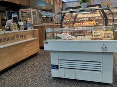 面包甜点陈列柜-KenGee仟吉(吉庆街店)