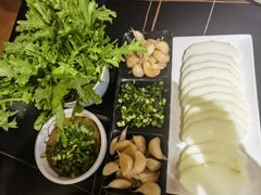 -常赢三兄弟·清真涮肉·清真炒菜(朝阳新城店)