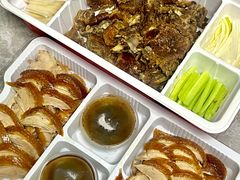 -皇城根·烤鸭·鱼头·家常菜(欧亚大观乐活城店)