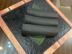香滑黑芝麻卷-喜喜酒家·纯手工点心·粤菜