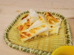 烤乳扇-缘生态云南菜·野生菌庭院餐厅(华侨城店)