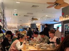 大堂-大头虾越式风味餐厅(光明广场店)