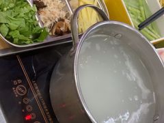 -杨老板·海鲜集市火锅·鲜切牛肉(中防万宝店)