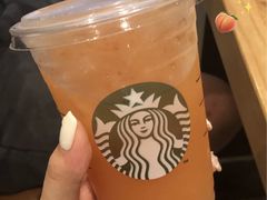 冰摇桃桃红茶-星巴克(广州立白中心店)