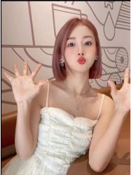 -HAIR HERE造型