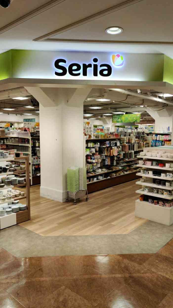 打分 百元店,东西实惠,日常家具类居多.