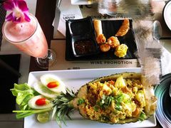-J Daeng Seafood