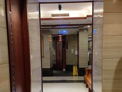-老铺人家酒店(紫荆名流店)