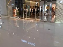 -URBAN REVIVO(济南领秀城贵和购物中心店)