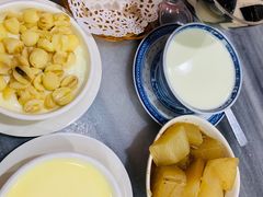牛奶炖蛋-黄师奶甜品店