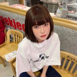 -东秀护肤造型