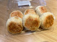 榨菜鲜肉月饼-王家沙点心店(南京西路总店)