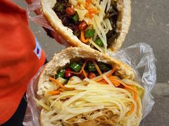 牛肉肠菜夹馍-三兄弟高炉烧饼