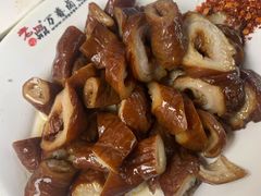 -老鼎万春卤菜(五代传承创始老店)