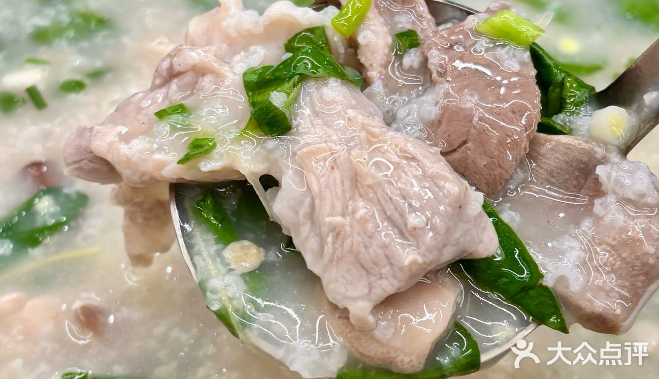 终于来吃猪杂粥和栋企鸡噜，鲜哭了