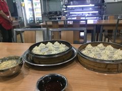 -清真老铁家灌汤包