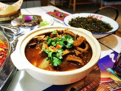 -贤合庄卤味火锅(安吉万达店)