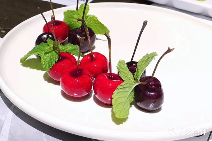 小大董(luone凯德店)樱桃鹅肝图片