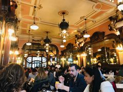 -Majestic Café