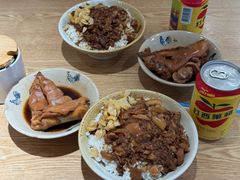 -红猪卤肉饭(大西洋美食城店)