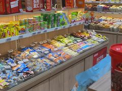 -来伊份(我格广场武宁路店)