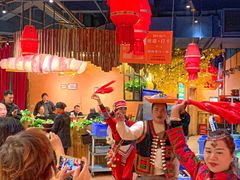 -老滇山寨•云南特色菜•地方菜•民族风情歌舞表演(金碧店)