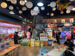 -卡通尼乐园(新达汇三林店)
