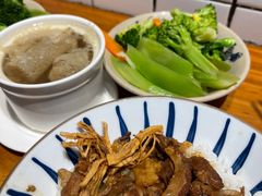 -红猪卤肉饭(大西洋美食城店)