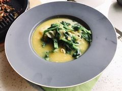 豌豆黄浸豌豆尖-半山腰·云南菜(侨福芳草地店)