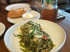 -ROAST coffee & eatery