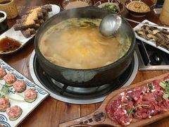 -贵厨酸汤牛肉(花果园国际中心店)