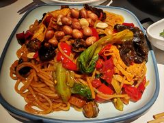 -柳喜辣·烧烤酒局(跃进总店)