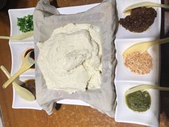 一块豆腐-95号酱骨·一块豆腐(展春园西路店)