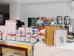 零售区-三三烘焙坊(滨江店)