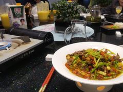 -香山湖家家宴(中山陵店)