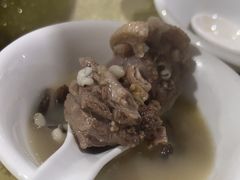 -红旗山庄(圭峰山店)