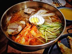 -明洞阿姨·韩式酱蟹烤肉·创意料理(三元桥店)