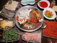 菌香鸳鸯锅-晓宇重庆火锅(赛格国际购物中心店)