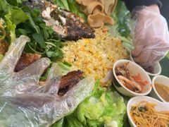 -沐毫傣泐云南菜孔雀宴•手抓饭傣味烧烤(曼听公园店)