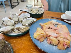 -老何家后安粉·糟粕醋海鲜火锅(三亚湾椰梦长廊店)