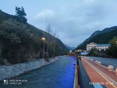 -西姆山居酒店(九寨沟沟口店)