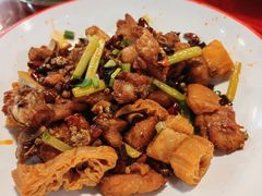 -冯烫烫跷脚牛肉·川菜小馆(武胜西街店)