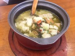 -周鱼小馆石锅酸菜鱼(活力汇店)