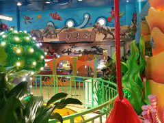 -鸿通城购物中心