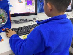 -斯坦星球AI编程·机器人科创·科学实验·信奥·思维·STEM·乐高·竞赛考级(长宁虹桥大融城荟聚中心)