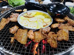 烤五花肉-毛小子西昌藿香火盆烧烤(学苑路店)