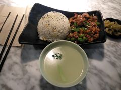 -轻捞慢起面馆(新世界百货店)