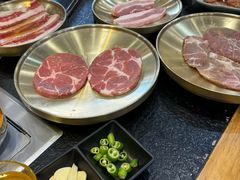 -臻牛烤肉