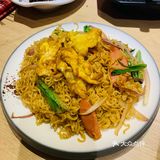 喝丢一只鞋也太好吃了叭！[调皮][调皮]