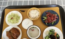-月之旅·尊 高端月子会所(科馨别墅一店)